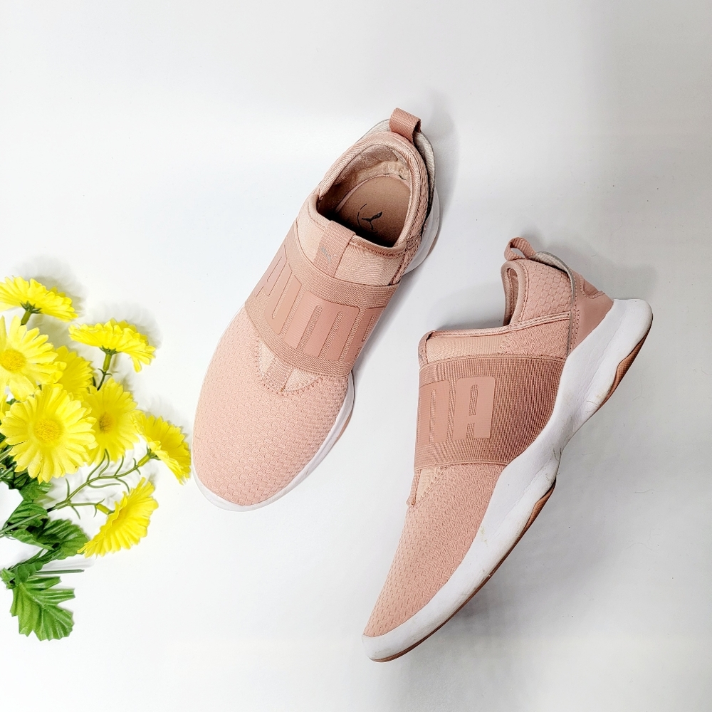 Puma Size 6 Elastic Slide On Pink Sneakers - Picture 1 of 5